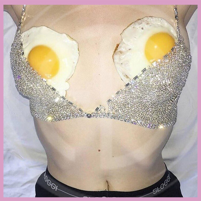 Eating-eggs-DOES-NOT-increase-the-breast-size.jpg