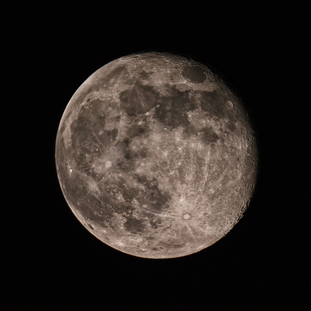 Moon-76-1000.jpg