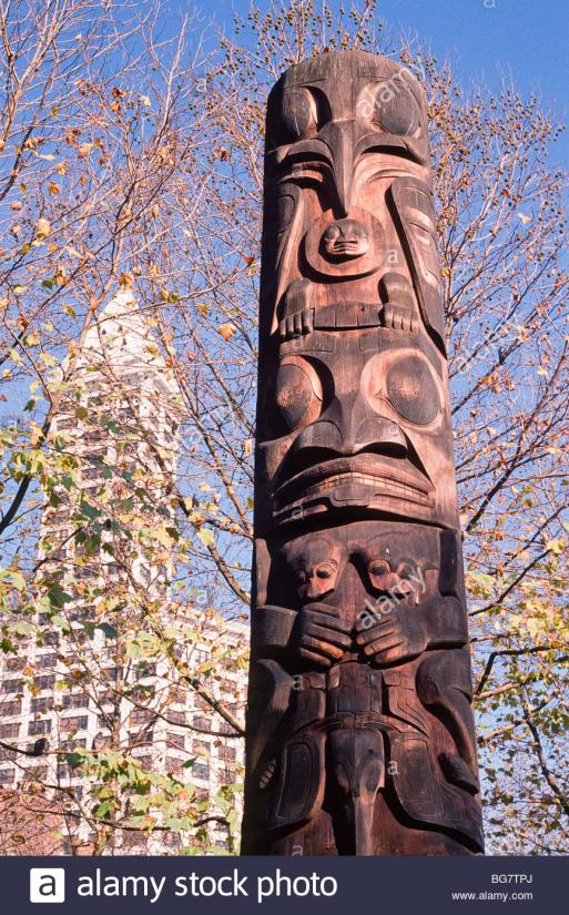 washington-cities-seattle-pioneer-square-historic-district-totem-poles-BG7TPJ.jpg