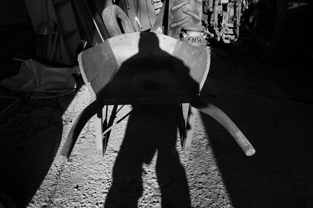 wheelbarrow_shadow.jpg