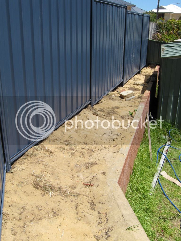 fence017.jpg