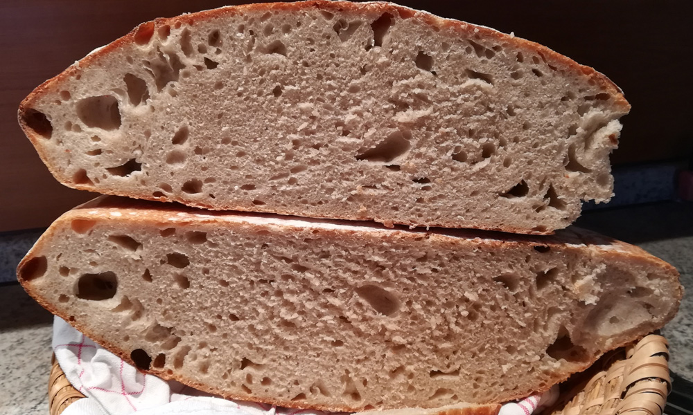 breadcut28062020.jpg