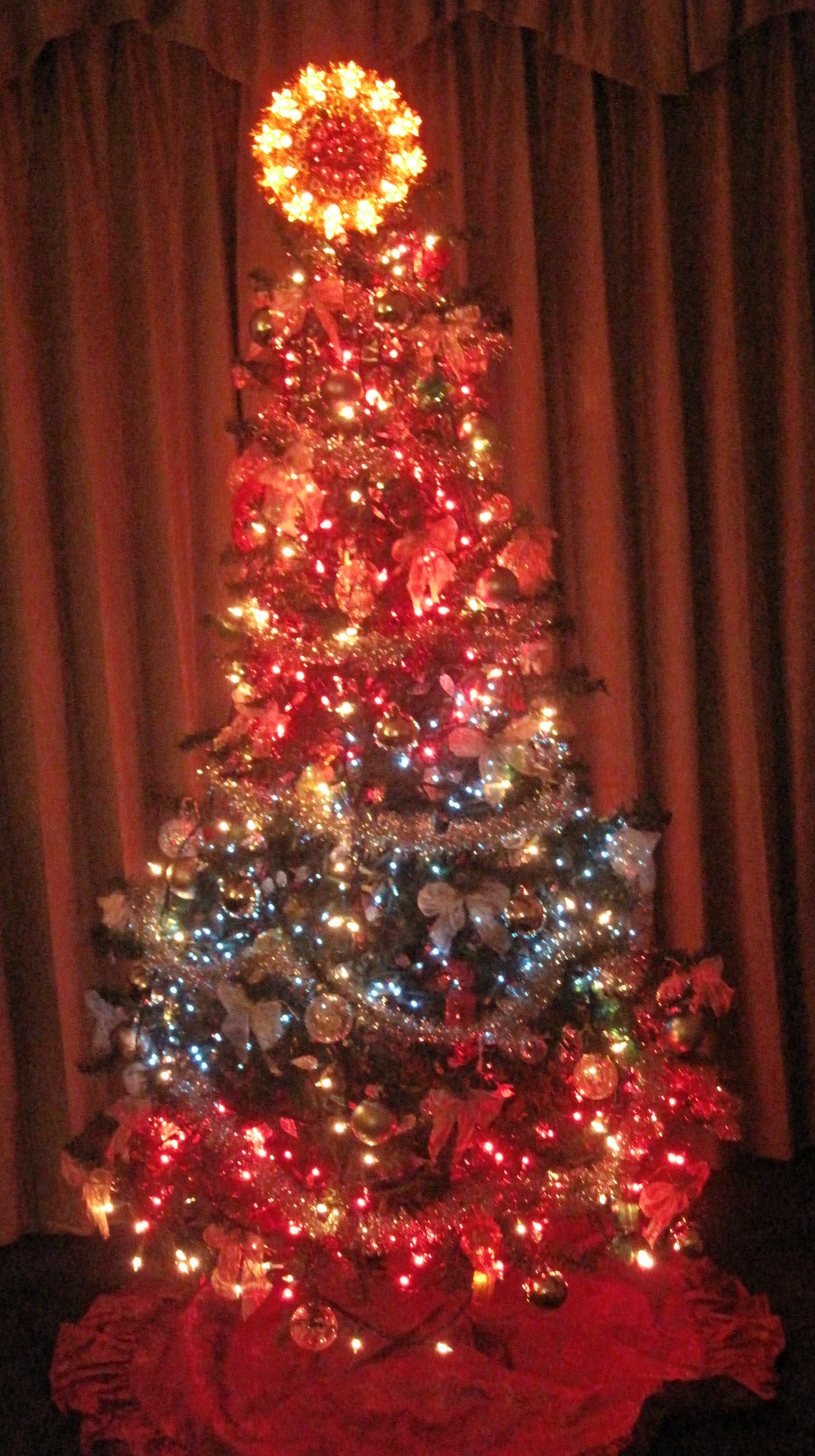 Christmastree2.jpg