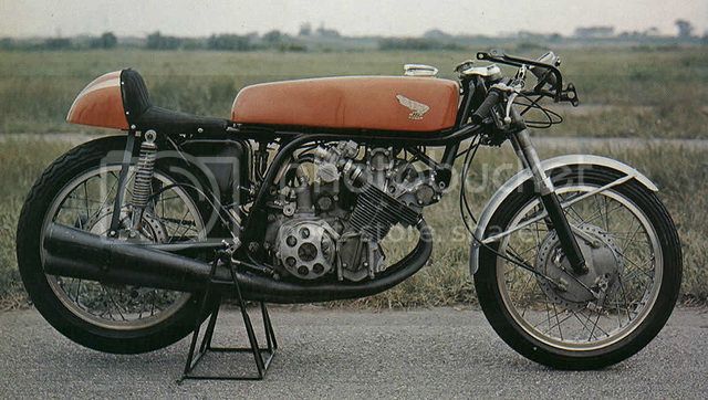 640px-1961-Honda-RC162-250cc.jpg