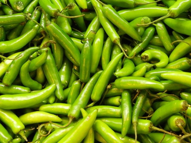 green-serrano-peppers.jpg