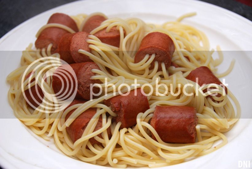 Threaded-Hot-Dog-Spaghetti_zps654aeed7.jpg