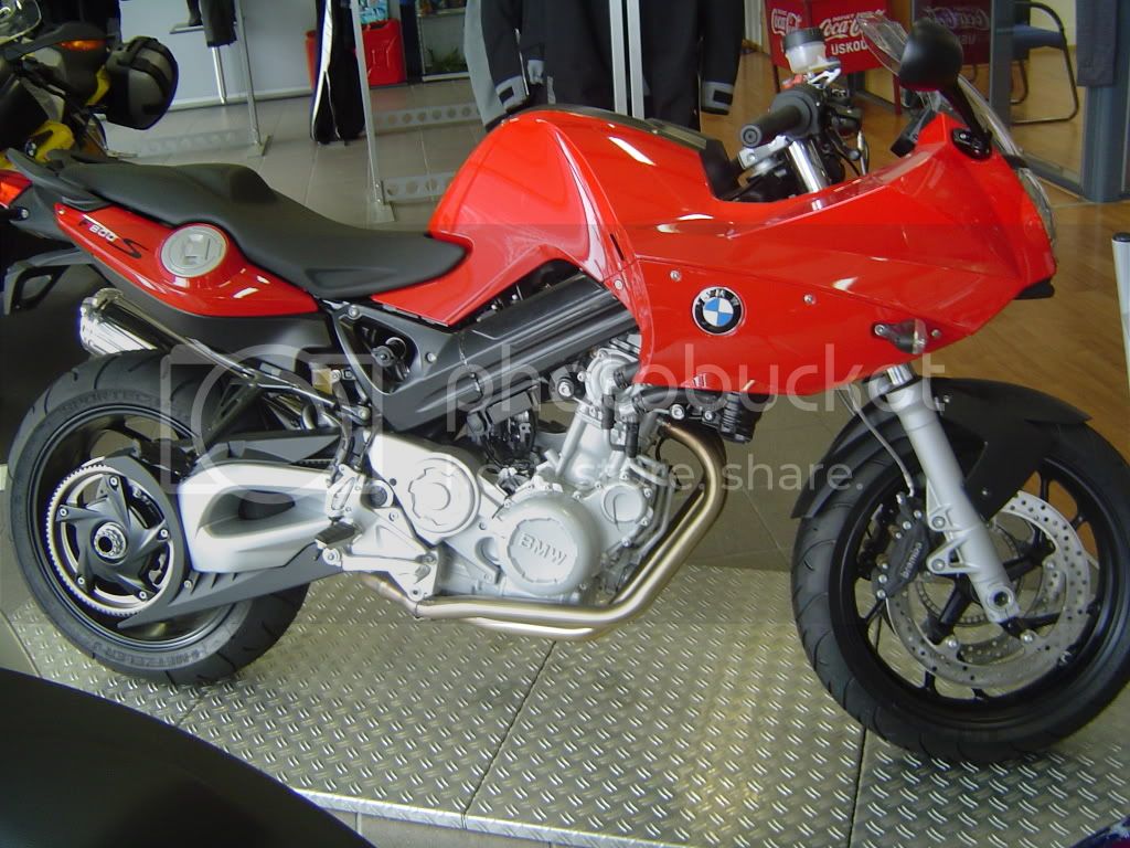 BMW_F_800_S_01.jpg