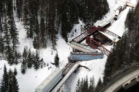 essex-mt-bnsf-derailment.jpg